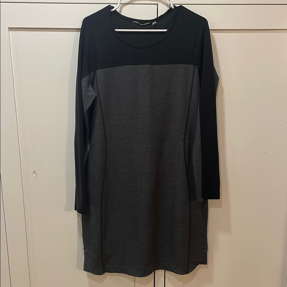 Athleta dress like new condition size large